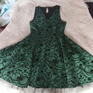 Hot Topic Dc Bombdhells Poision Ivy Dress